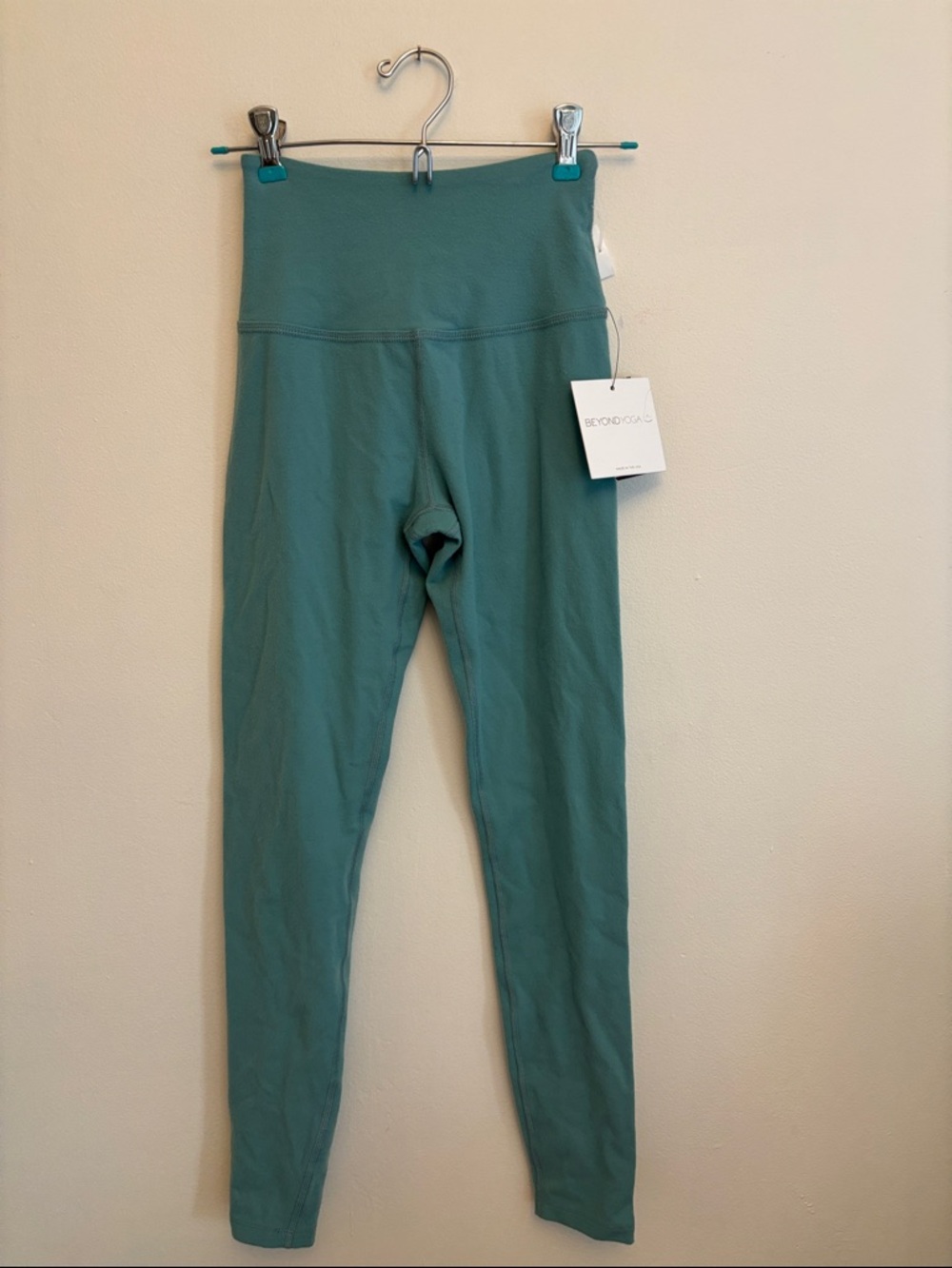 Beyond Yoga High Waisted Midi Leggings True Teal Size Small SP3243 NEW